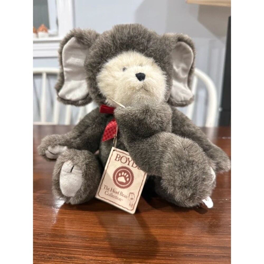 Boyds Bears Skippy Elephant Master of Disguise Plush Head Bean Collection Tags